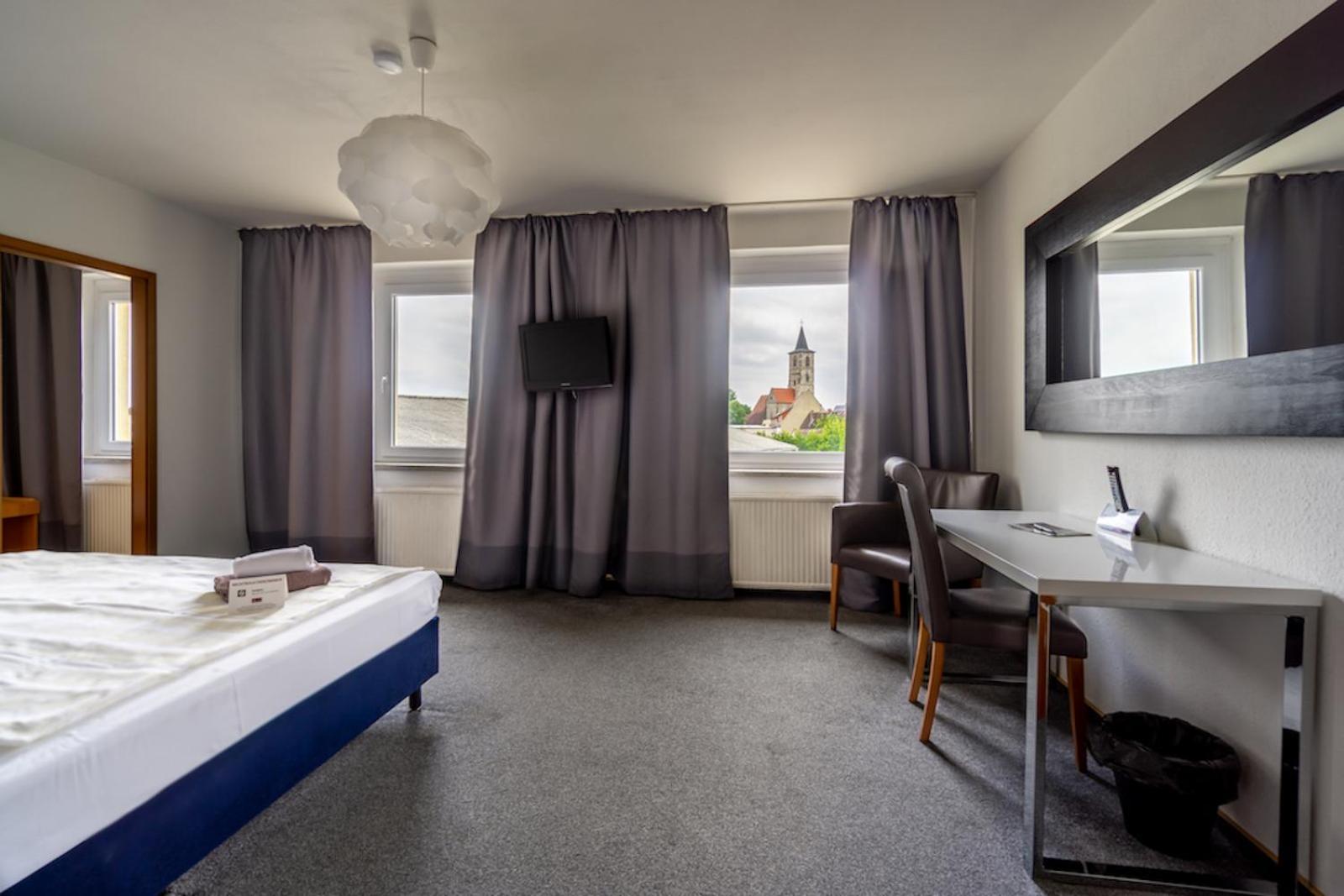 Sl'Otel Budget 베른부르크 외부 사진
